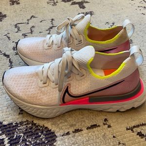 Women’s Nike Infinity React Fkyknit